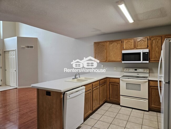 Photo - 1400 S 52nd St