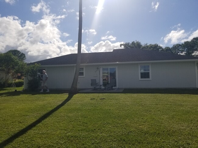 Photo - 1088 Persian Ln House