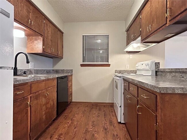 Photo - 1650 N Sang Ave Unidad 203