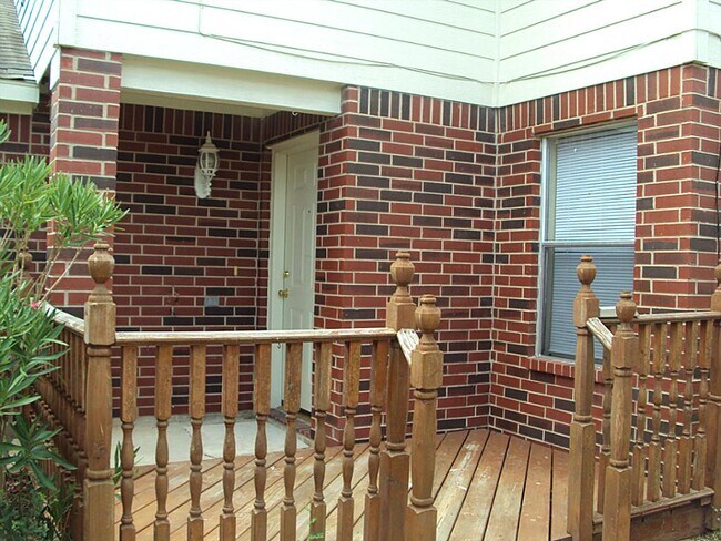 Photo - 7411 Village Lake Dr