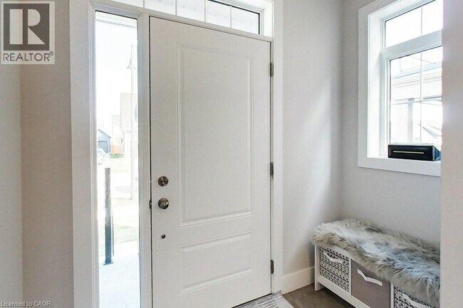 Photo - 212 Courtland St