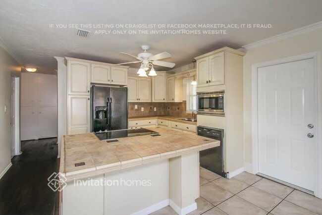 Photo - 5620 2nd Ave Dr W