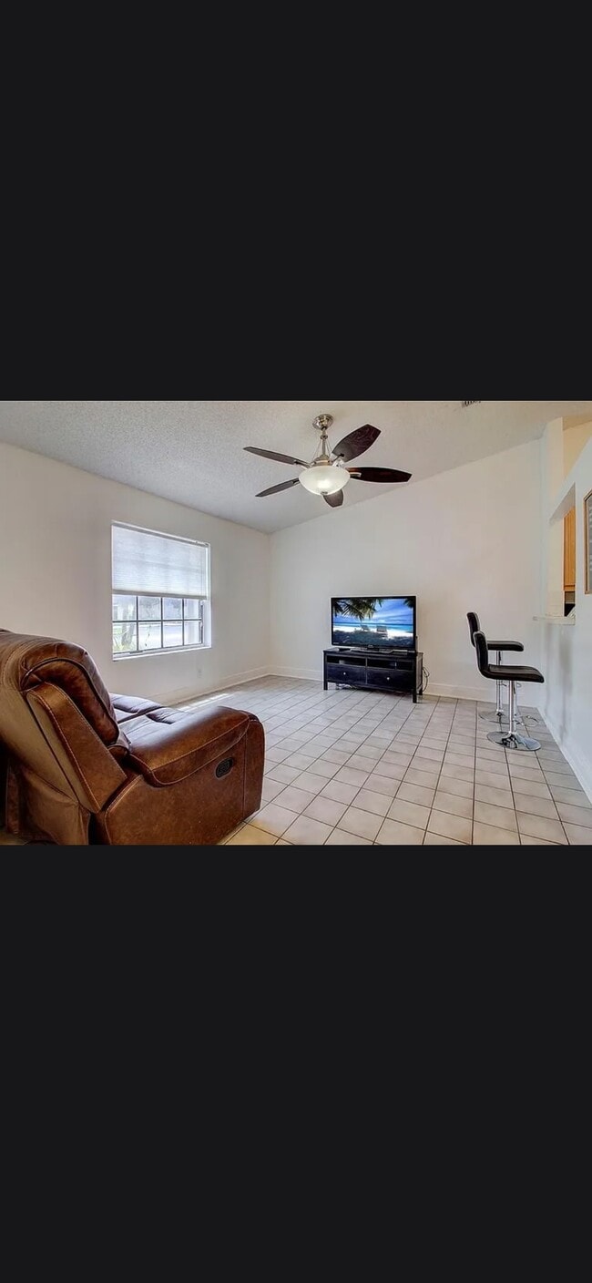 Photo - 3652 NW 83rd Ln