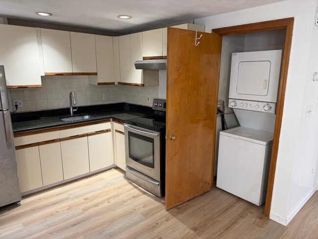 Photo - 97 Mill St Unit 2 - Downstairs