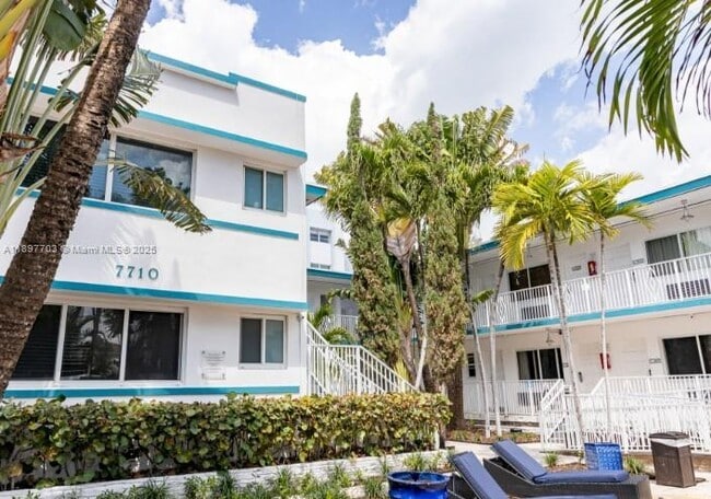 Building Photo - 7710 Harding Ave Unit 2