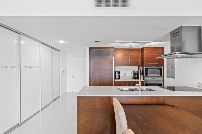 Photo - 495 Brickell Ave Unit 905