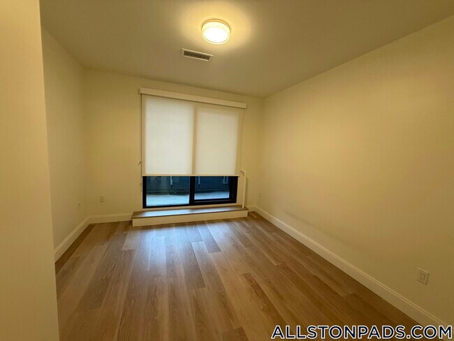 Photo - 1079 Commonwealth Ave Unit 319