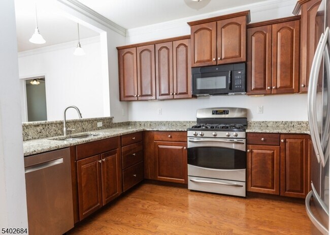 Photo - 7113 Polk Dr Unit 113