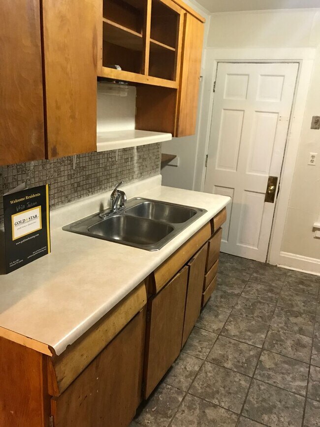 642 Jackson St Unit Jackson, 642A
