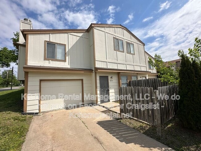 Building Photo - 9000 E 85th Pl