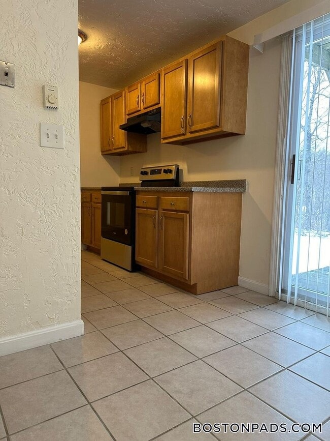 Photo - 2 Vista Ln Unit 3