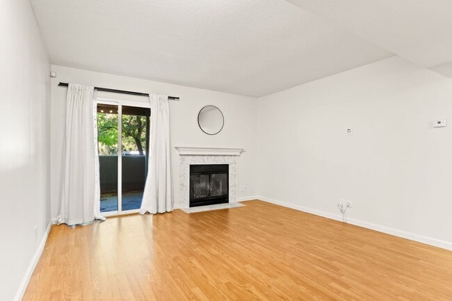 Photo - 760 Canyon Oaks Dr