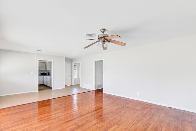 Photo - 8706 Ferris Dr