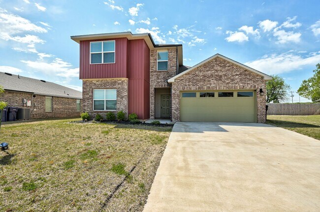 10516 NW 24th St