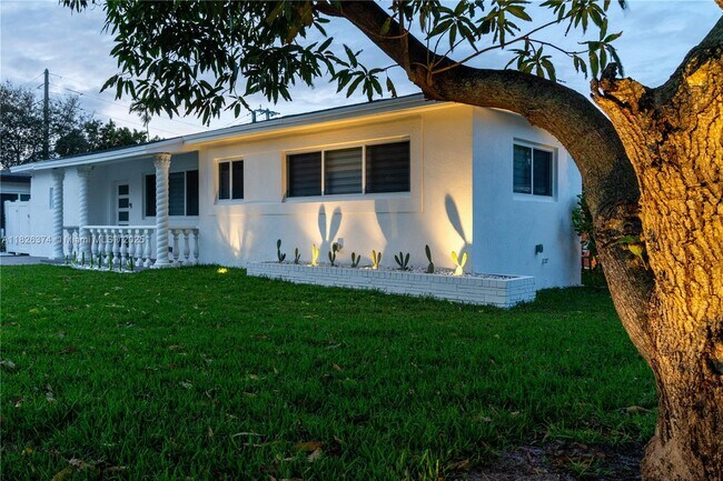 Photo - 1331 NE 160th St Casa
