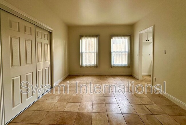 Photo - 1131 S Beacon St Unidad 09