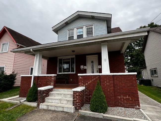 Building Photo - 527 Flynn Ave