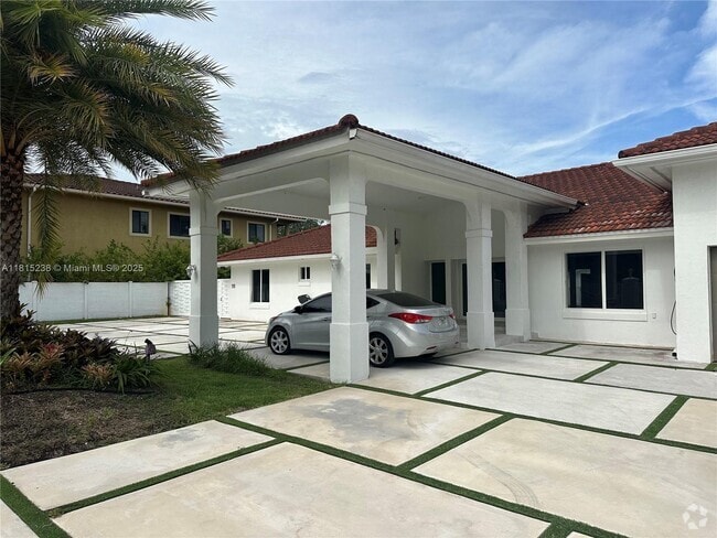 Building Photo - 465 NW 119th Ave Rental