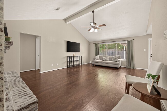 Photo - 1407 Somercotes Ln