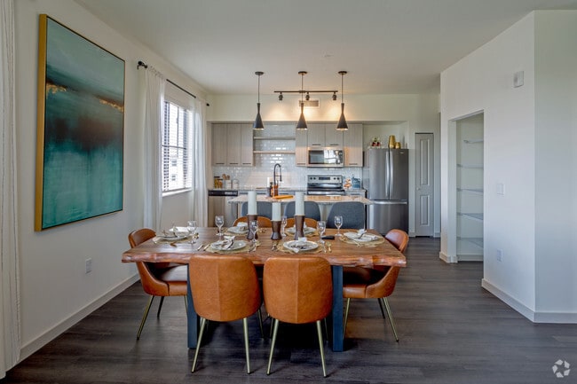 2BR,2BA - B4