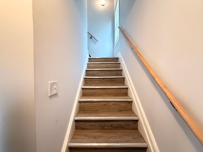 Photo - 3259 Cortland St