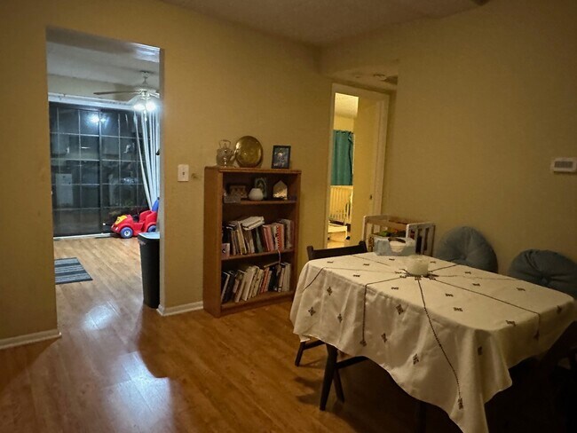 Photo - 1504 W Jefferson Ave Unit A