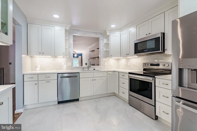 Photo - 112 Gretna Green Ct