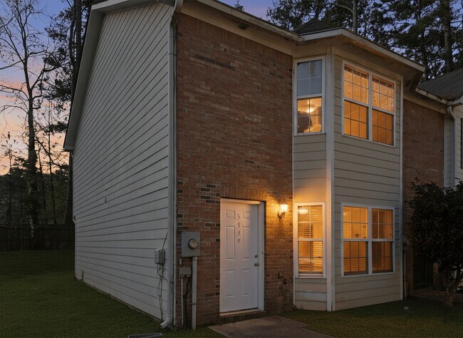 Photo - 5539 Pineridge Ct