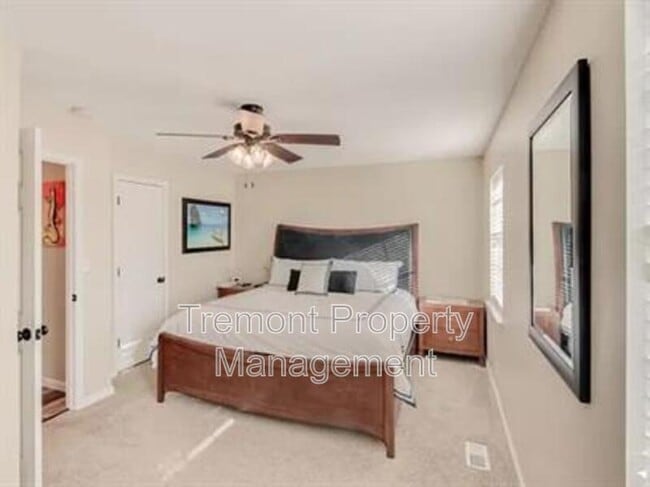 Photo - 615 Snow St