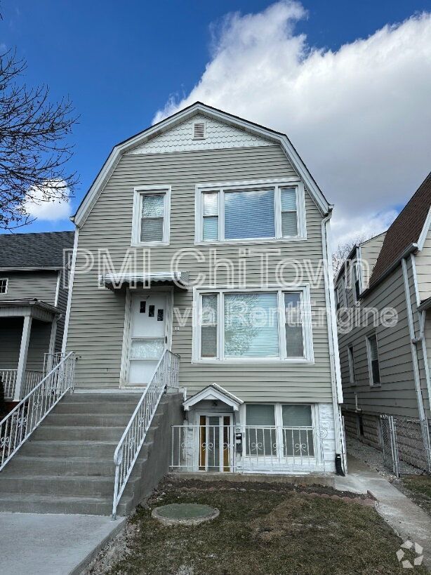 Building Photo - 5202 W Ainslie St Rental
