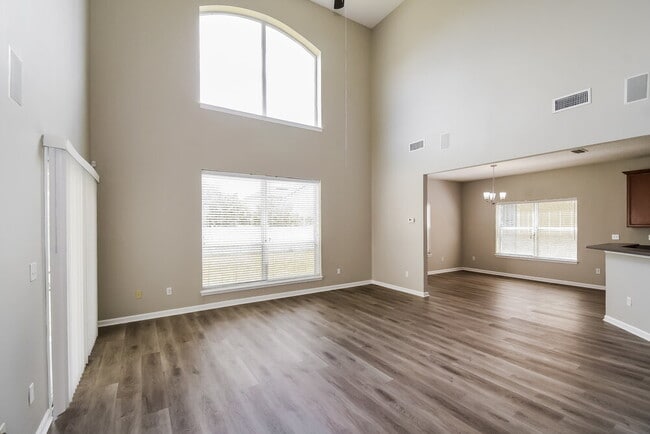 Photo - 3325 Horseshoe Trail Dr