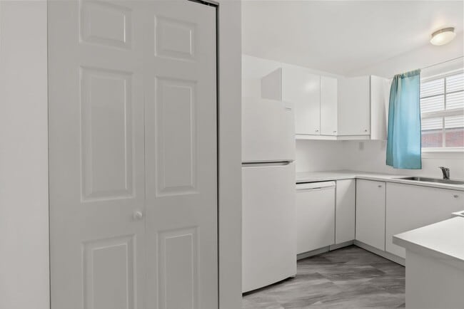 Photo - Now Available in Norfolk – Move-In Ready Townhouse!