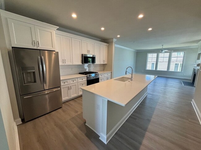 Photo - 7805 Atlantic Ave