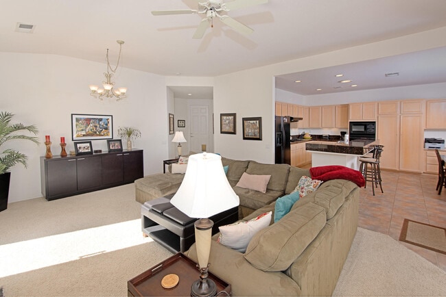 29488 W Laguna Dr