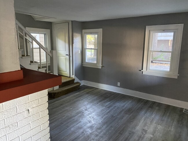 Photo - 1243 Portage Ave