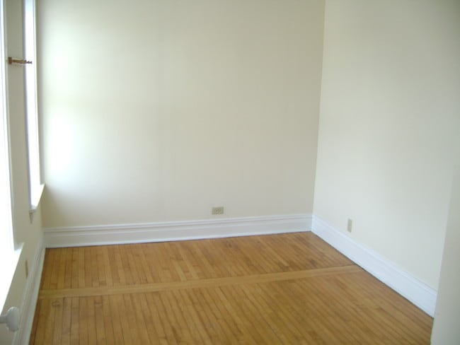Bedroom 1 - 3700 N Wilton Ave