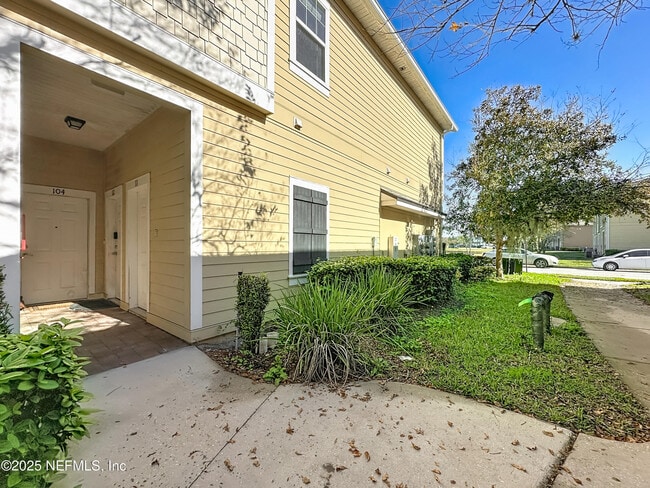 Photo - 218 Larkin Pl Unit #111