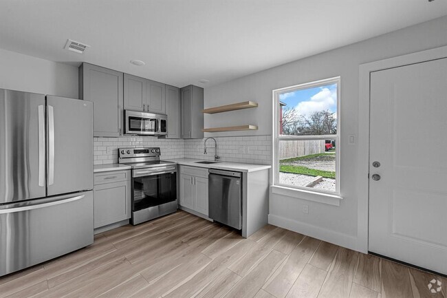 Building Photo - 5621 Eskridge St Rental