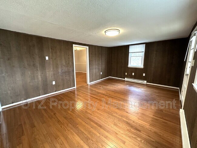 2828 Cedarhurst Rd Unit B