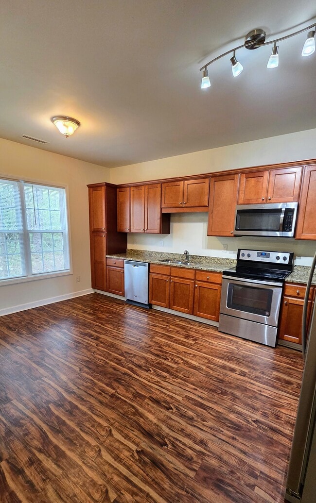 Photo - 113 Beechleaf Ct