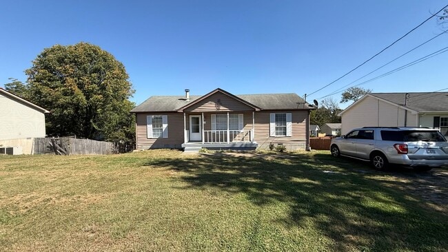 Building Photo - Nice three bedroom with bonus room in Laverne