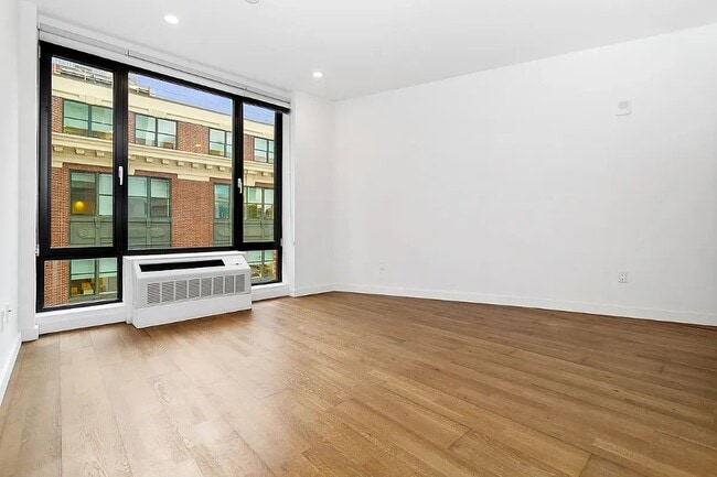 Building Photo - 41-32 27th St Rental