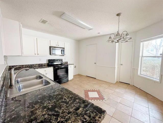 Photo - 3808 Summer Hill Dr