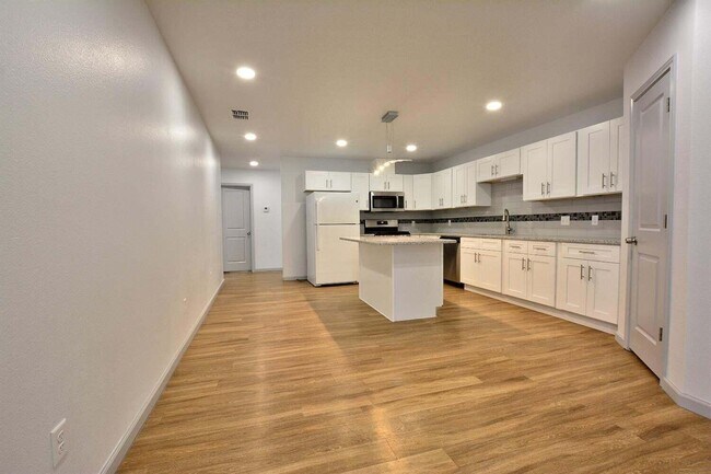 Photo - 1207 N Essex Ave