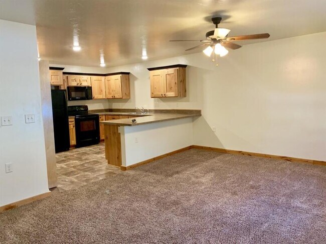 Building Photo - 2540 Westwood Lp Rental