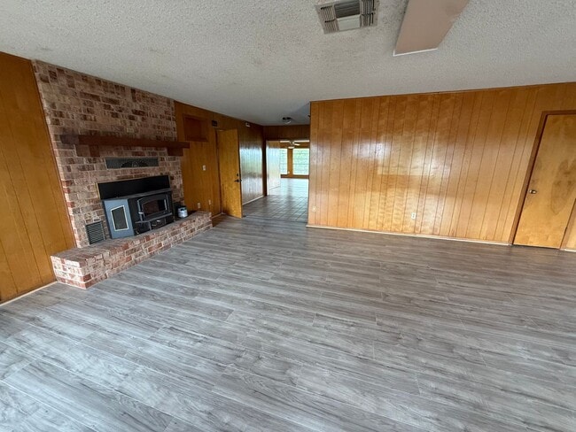 Photo - Smithville Single Story Home with Views
