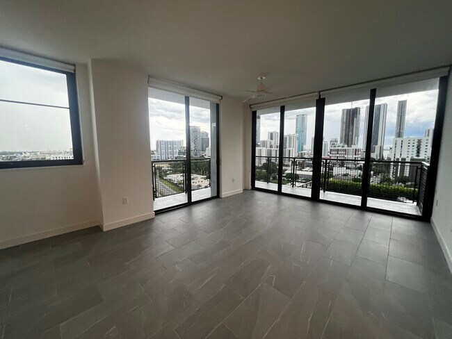 133 NE 24th St Unit C2