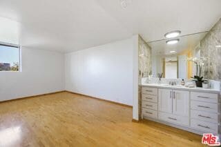 Photo - 10535 Wilshire Blvd