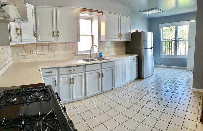 Photo - 2513 W Pershing Rd Unit 2