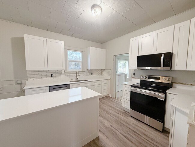 Photo - 1016 High St